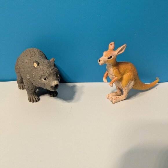 Wild Toy Animals Bundle 43 pieces - Picture 3 of 16